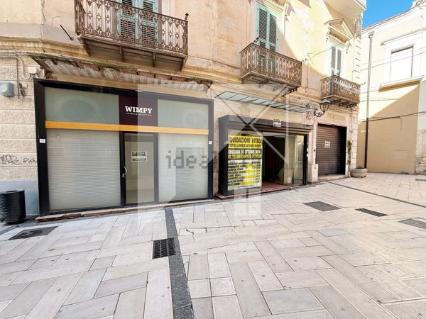locale commerciale in vendita a San Severo in zona Centro Storico
