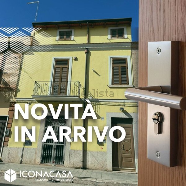 casa indipendente in vendita a San Severo