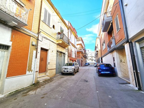 casa indipendente in vendita a San Severo