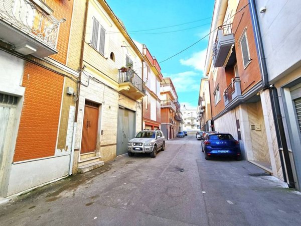 casa indipendente in vendita a San Severo