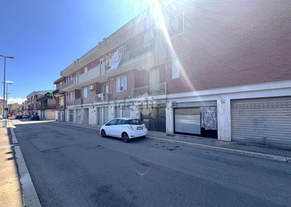 locale commerciale in vendita a San Severo