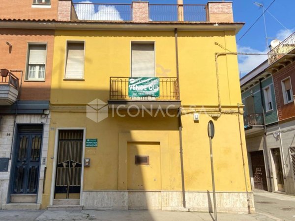 casa indipendente in vendita a San Severo