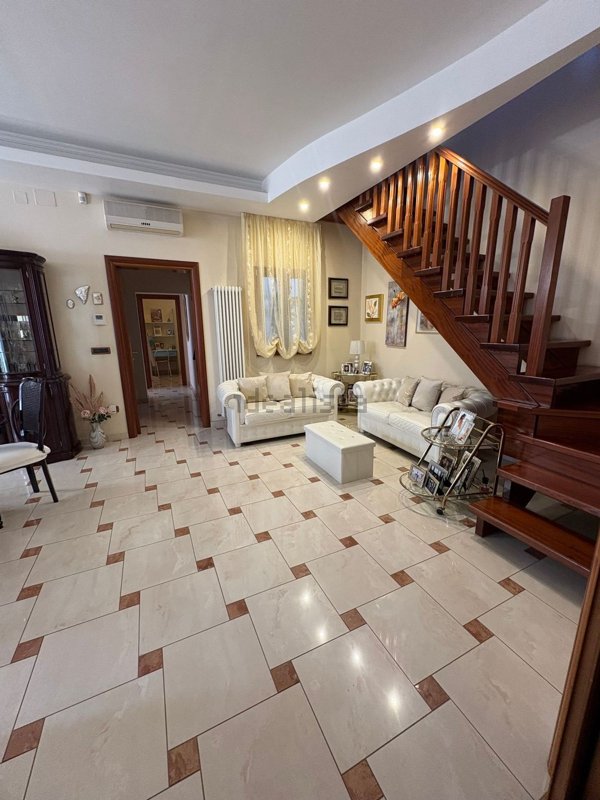 casa indipendente in vendita a San Severo in zona Centro Storico