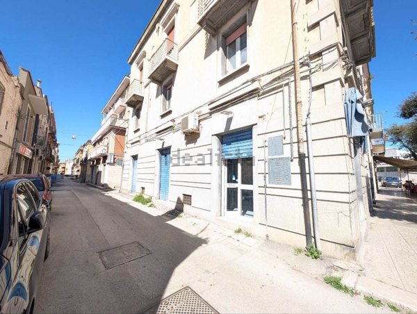 locale commerciale in vendita a San Severo