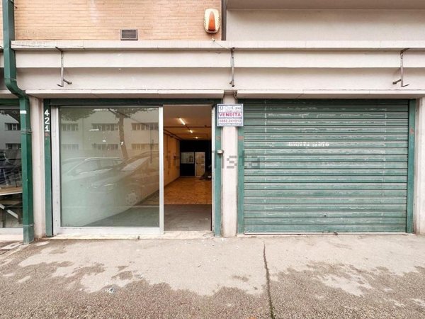 locale commerciale in vendita a San Severo