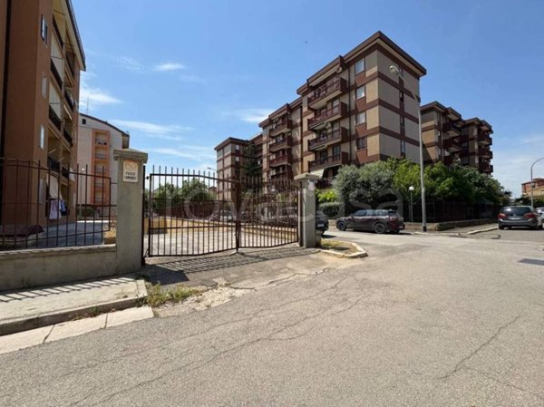 locale commerciale in vendita a San Severo