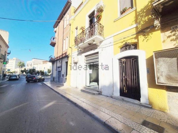 locale commerciale in vendita a San Severo