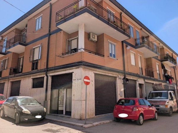 locale commerciale in vendita a San Severo