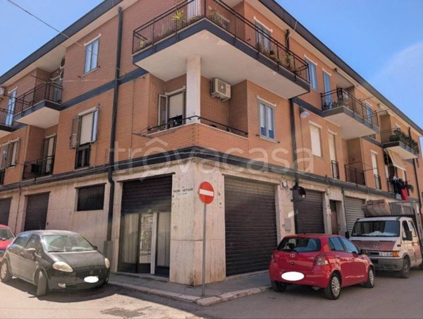 locale commerciale in vendita a San Severo
