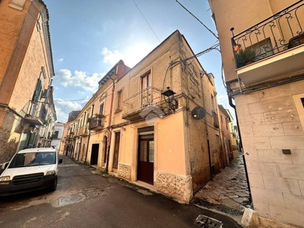 casa indipendente in vendita a San Severo in zona Centro Storico
