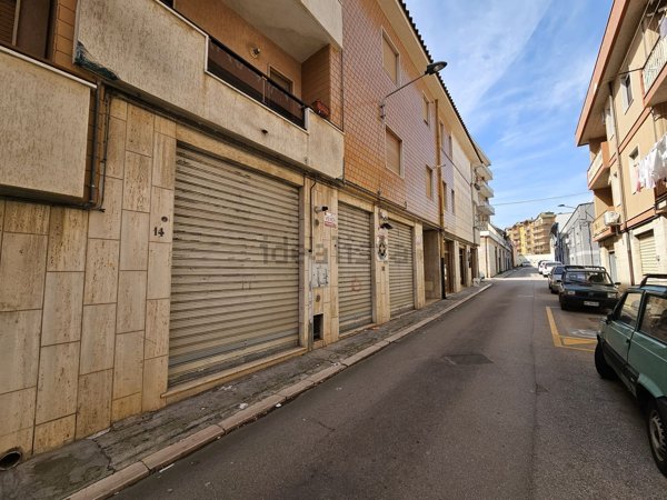 locale commerciale in vendita a San Severo