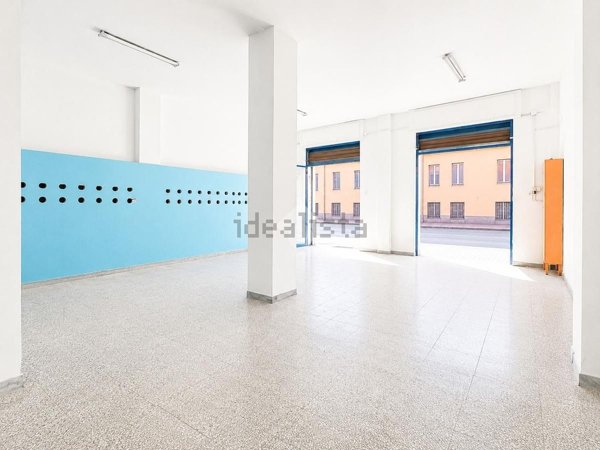 locale commerciale in vendita a San Severo