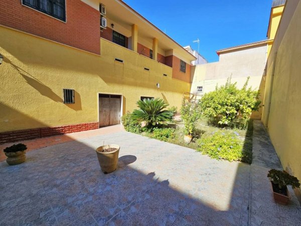 casa indipendente in vendita a San Severo