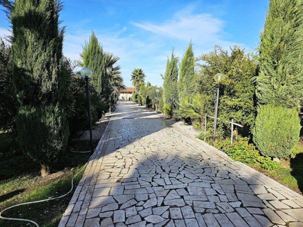 casa indipendente in vendita a San Severo