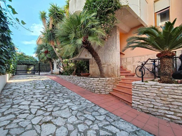 casa indipendente in vendita a San Severo