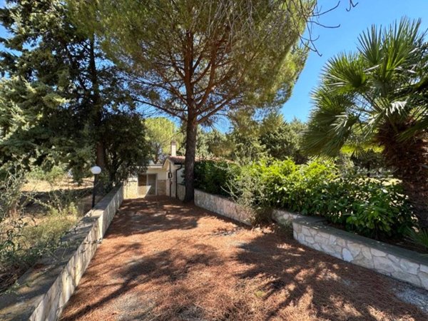 intera palazzina in vendita a Serracapriola