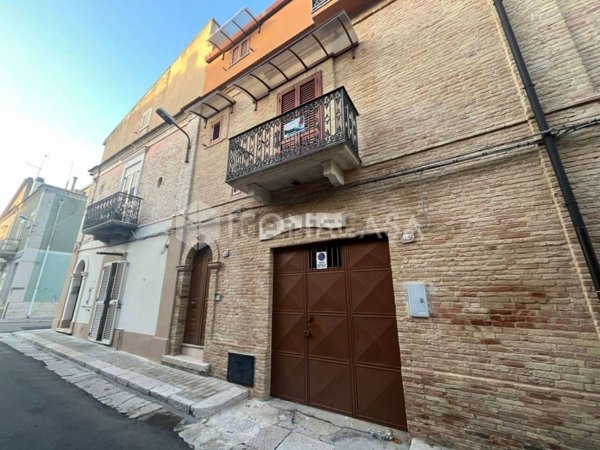 casa semindipendente in vendita a Serracapriola