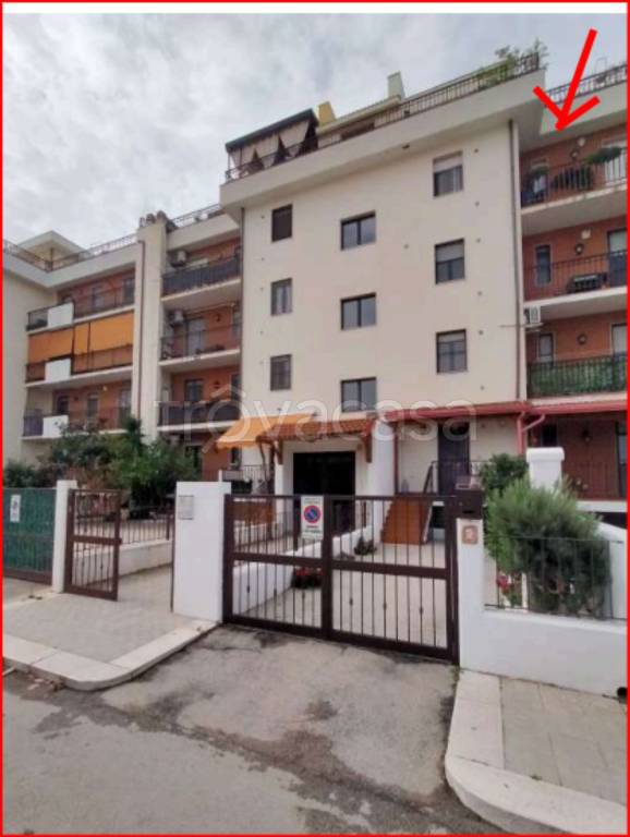 appartamento in vendita a Stornara