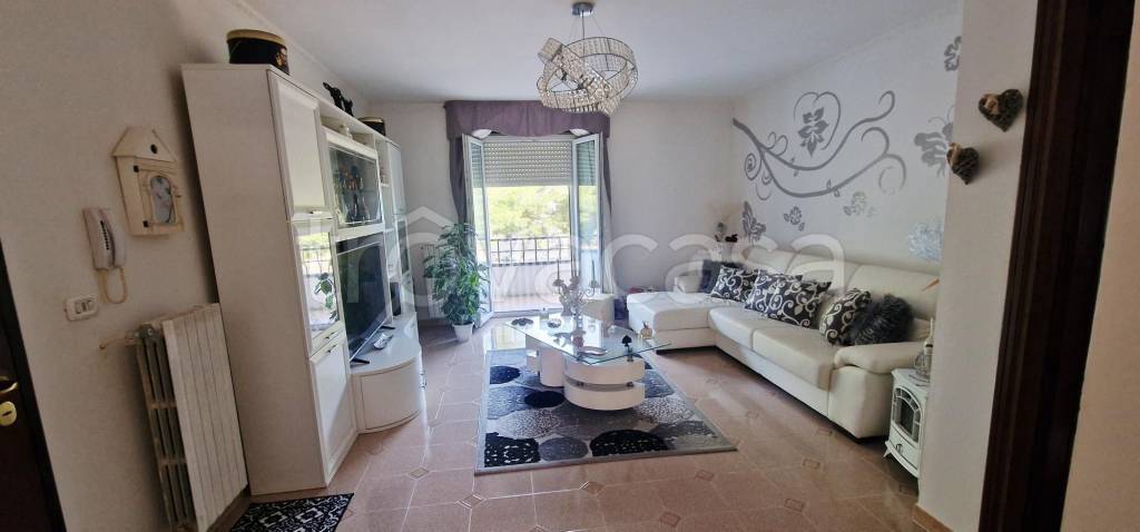 appartamento in vendita a Stornara