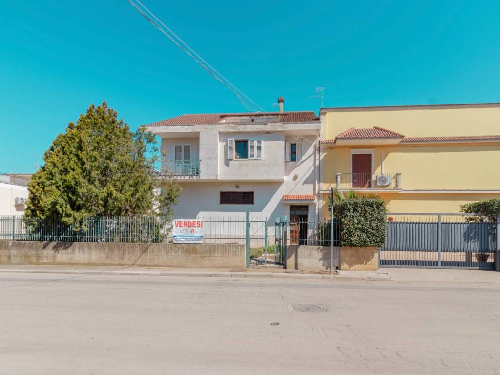 casa indipendente in vendita a Stornarella