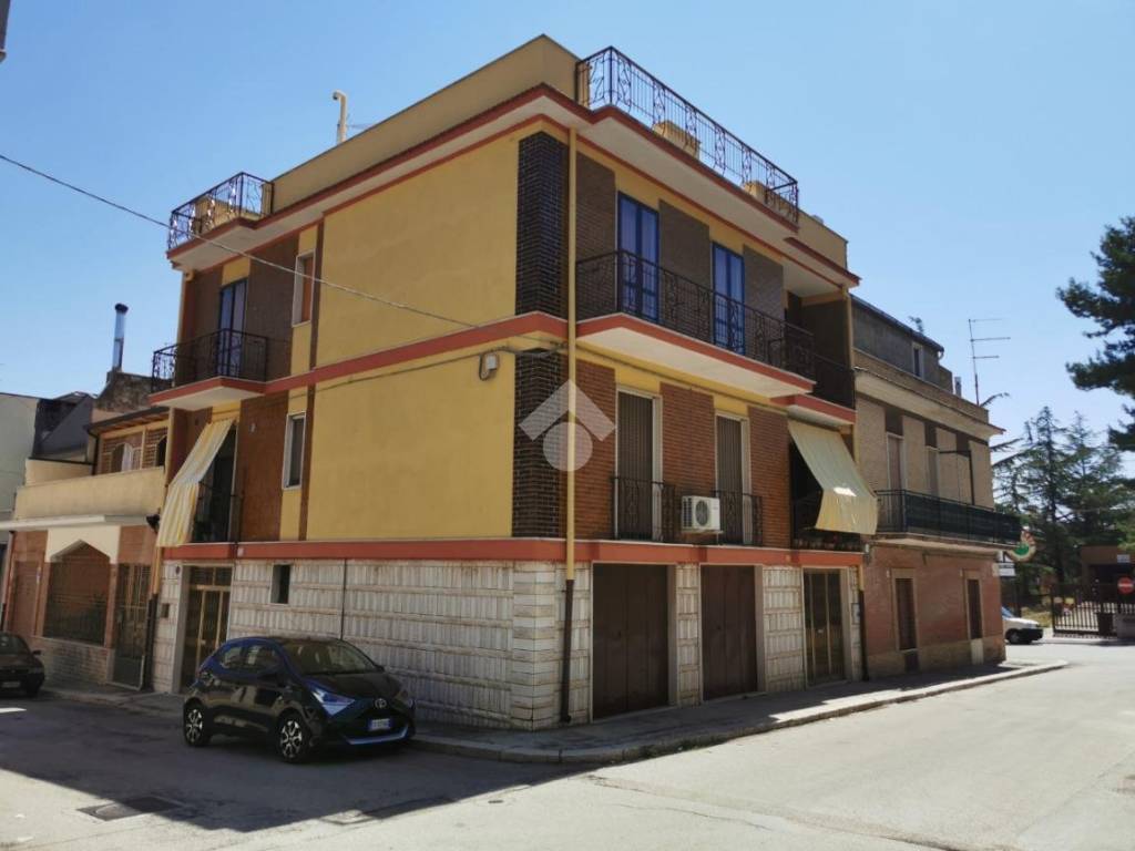 casa indipendente in vendita a Torremaggiore