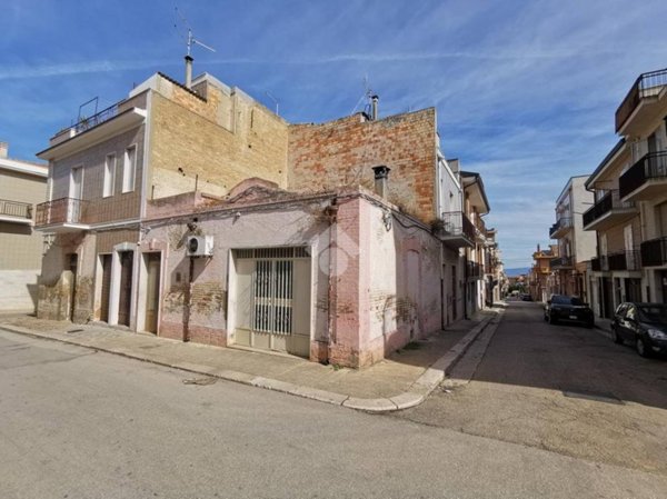 casa indipendente in vendita a Torremaggiore