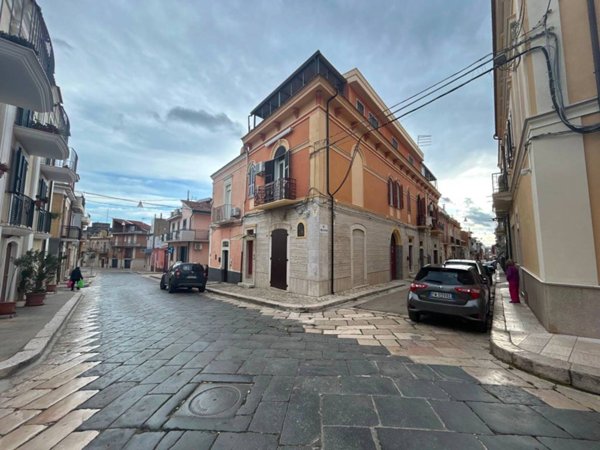casa indipendente in vendita a Torremaggiore