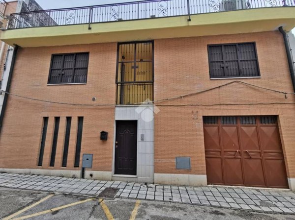 casa indipendente in vendita a Torremaggiore