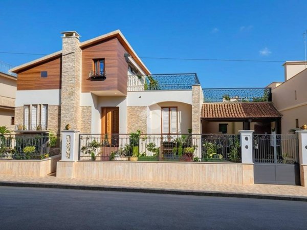 casa indipendente in vendita a Torremaggiore