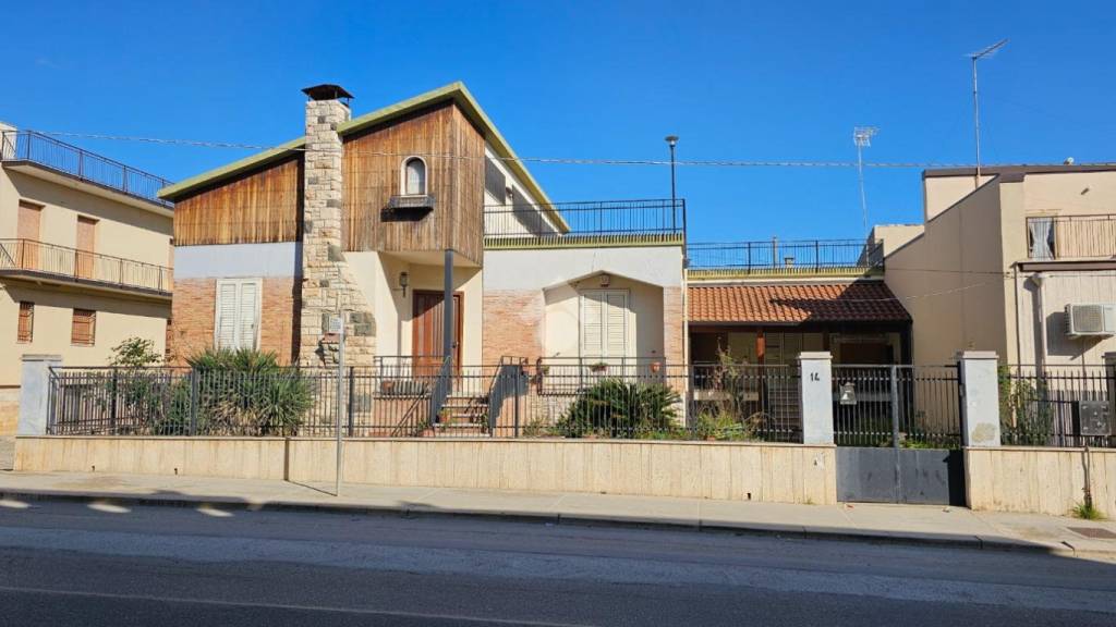 casa indipendente in vendita a Torremaggiore