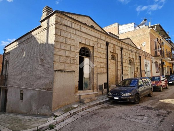 casa indipendente in vendita a Torremaggiore