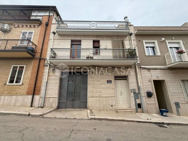 casa indipendente in vendita a Torremaggiore