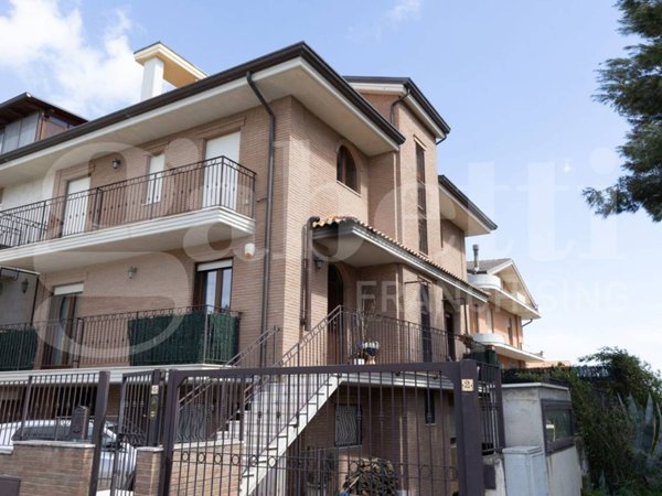 casa indipendente in vendita a Torremaggiore