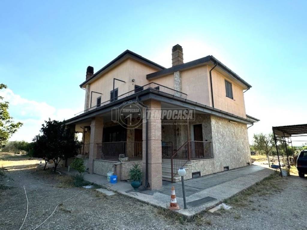 casa indipendente in vendita a Troia