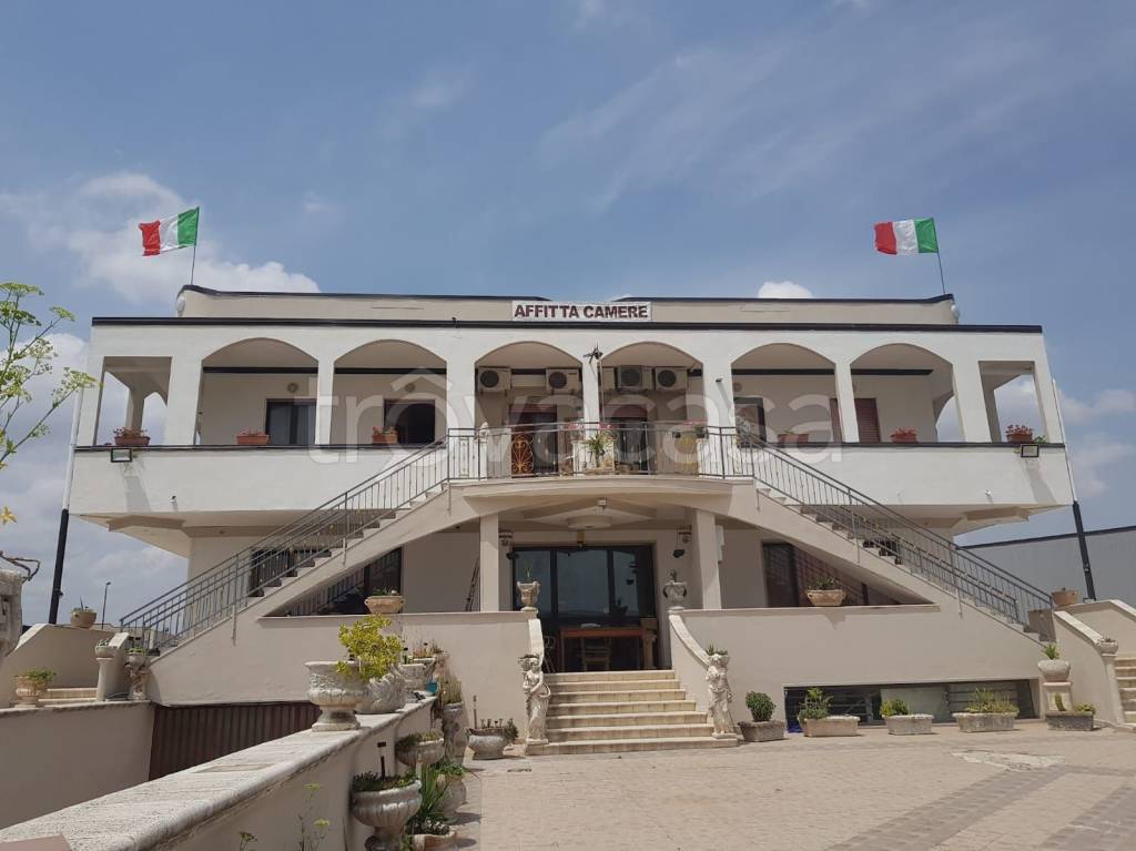 locale di sgombero in vendita a Troia