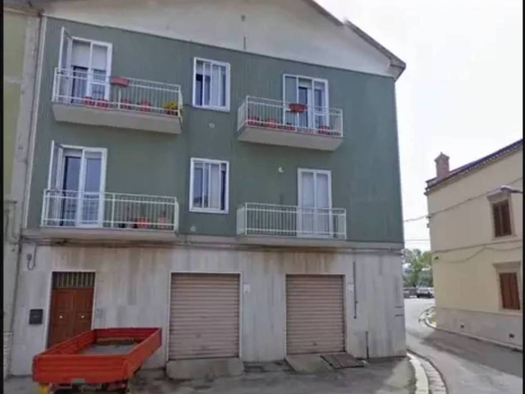 negozio in vendita a Troia