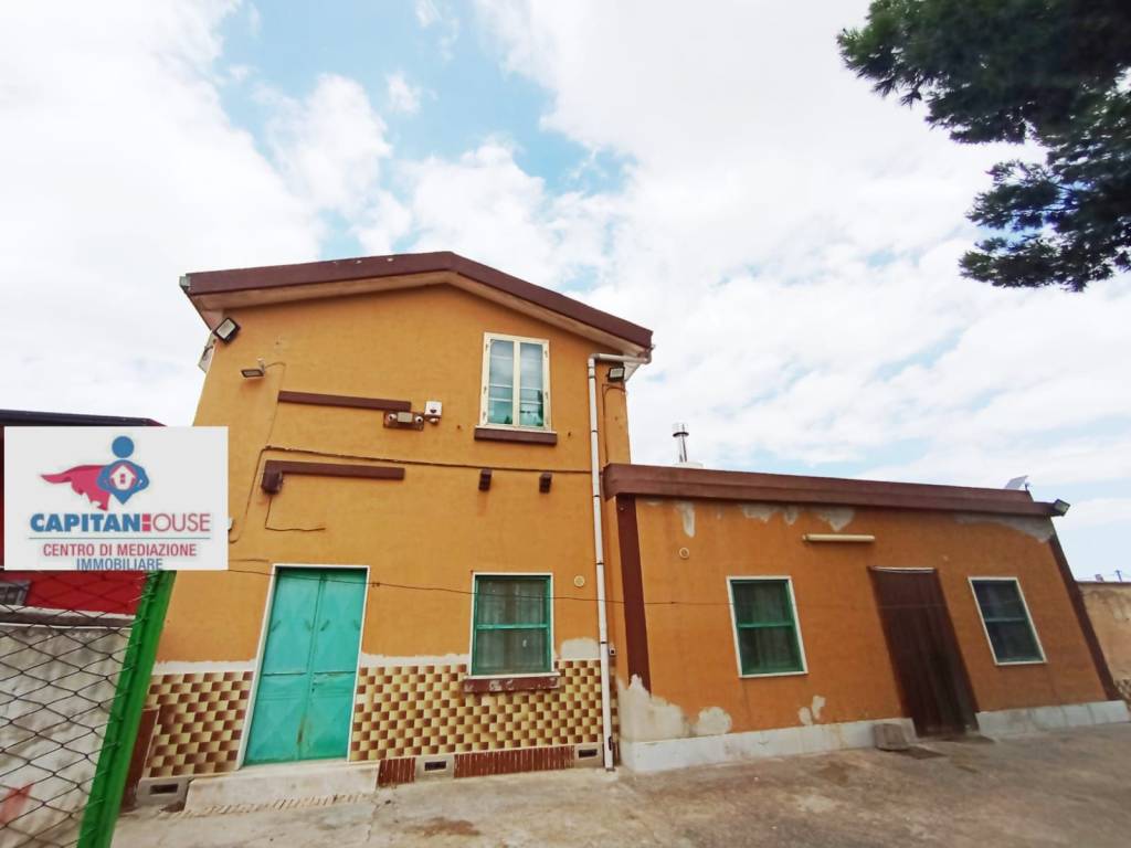 casa indipendente in vendita a Troia