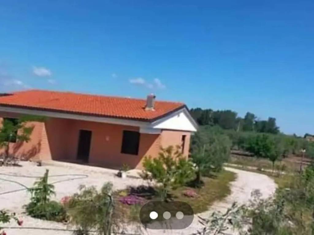 casa indipendente in vendita a Troia