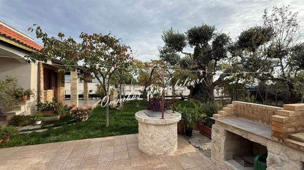 casa indipendente in vendita a Troia