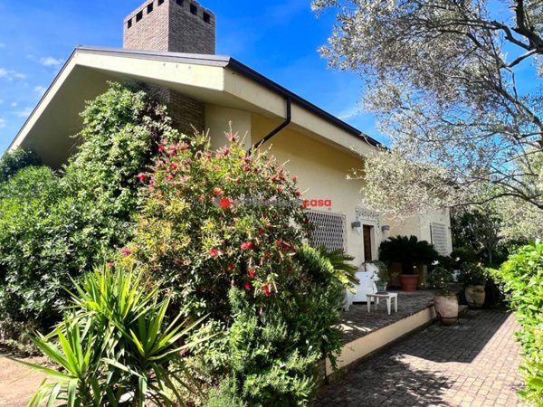 casa indipendente in vendita a Troia