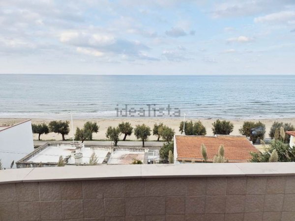 appartamento in vendita a Vico del Gargano in zona San Menaio