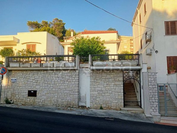 appartamento in vendita a Vico del Gargano in zona San Menaio