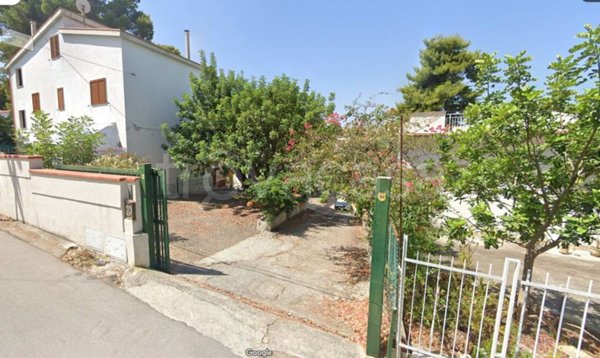 appartamento in vendita a Vico del Gargano in zona San Menaio