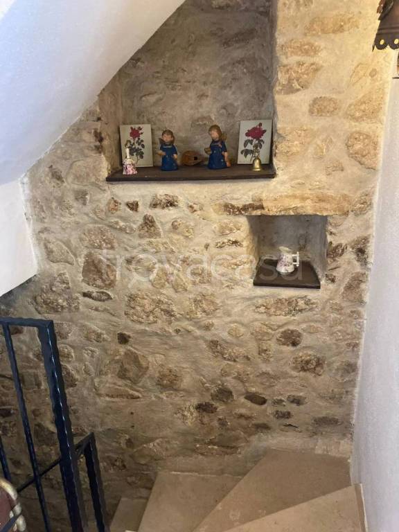 casa indipendente in vendita a Vico del Gargano