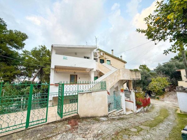 appartamento in vendita a Vico del Gargano in zona San Menaio