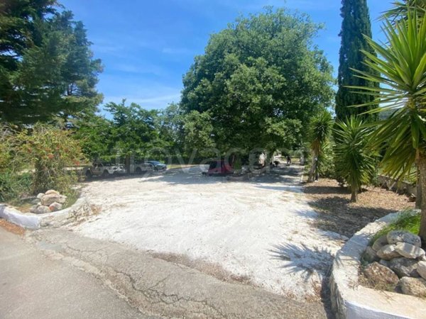 casa indipendente in vendita a Vico del Gargano