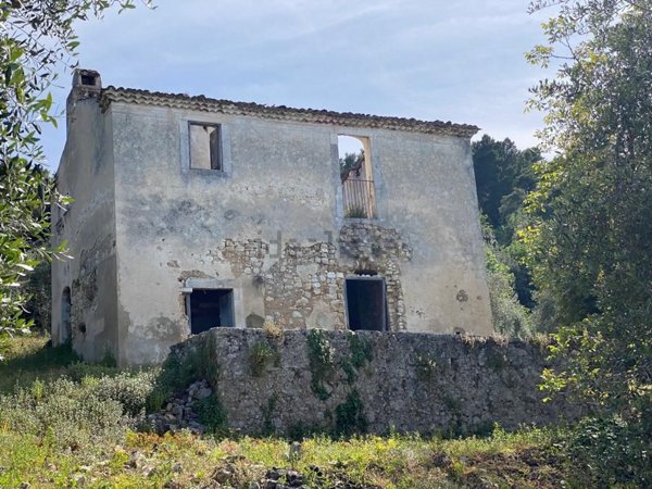 appartamento in vendita a Vico del Gargano in zona San Menaio