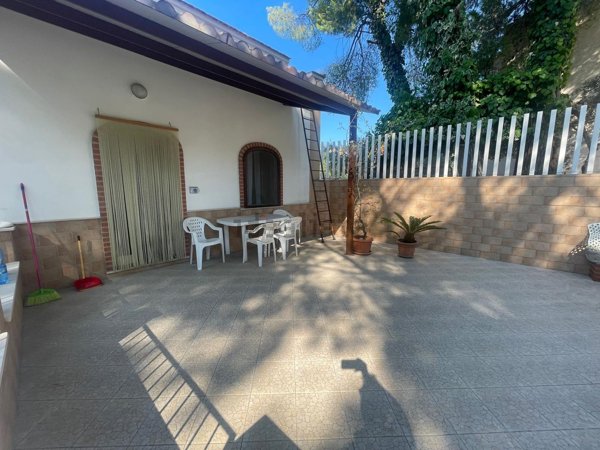 appartamento in vendita a Vico del Gargano in zona San Menaio