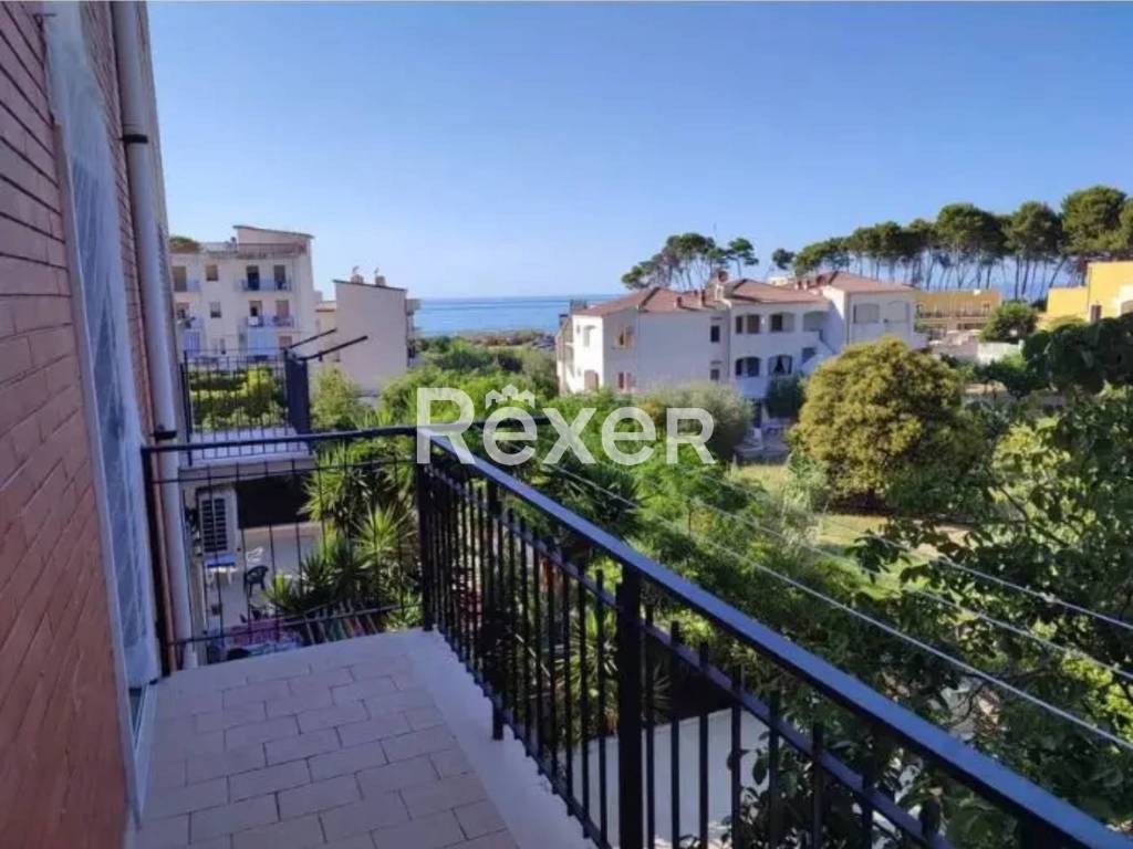 appartamento in vendita a Vico del Gargano in zona San Menaio