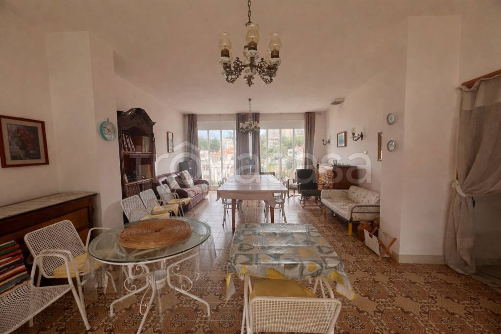 appartamento in vendita a Vico del Gargano in zona San Menaio